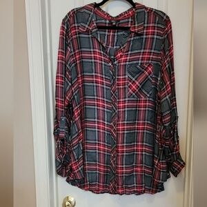 Long sleeve button down plaid shirt